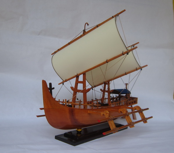 Kerajinan Miniatur Kapal Layar, foto miniatur kapal laut, miniatur kapal perang majapahit